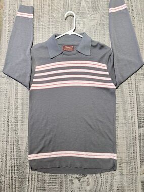 Esteem Vtg. Gray Crewneck Collar w Red & White Striped Sweater